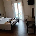 Roula's * Ándros