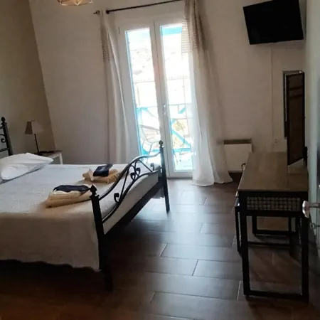 Roula's * Ándros