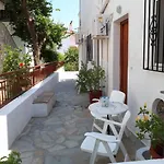 Roula's Appartement Ándros