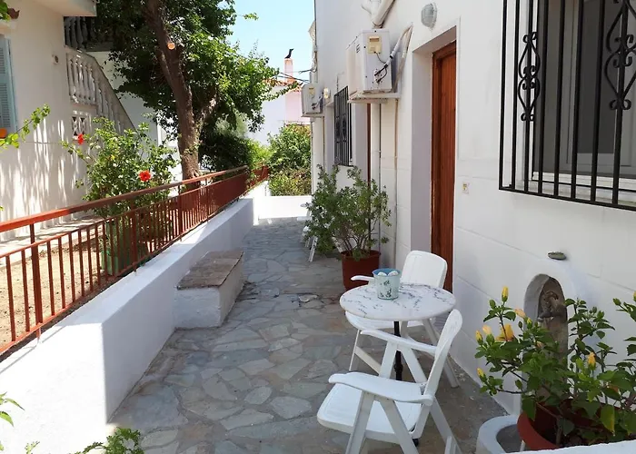 Roula's Appartement Ándros